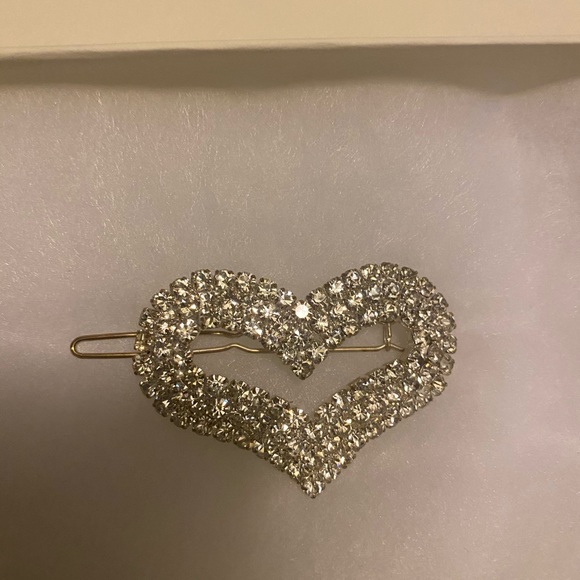 Bebe ? crystal barrette hair  jewel ? stunning ? gorgeous!?????